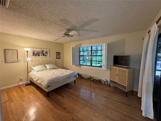 172 Wild Pine Rd, Wellington, FL 33414