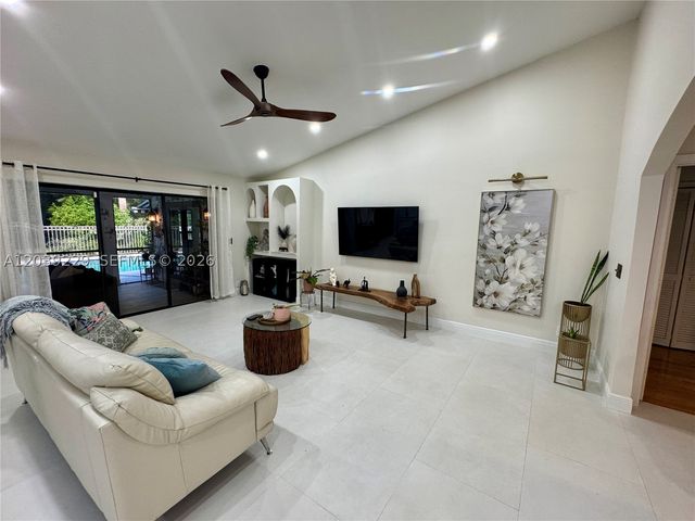 172 Wild Pine Rd, Wellington, FL 33414