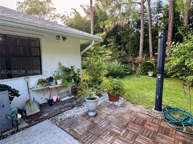 172 Wild Pine Rd, Wellington, FL 33414