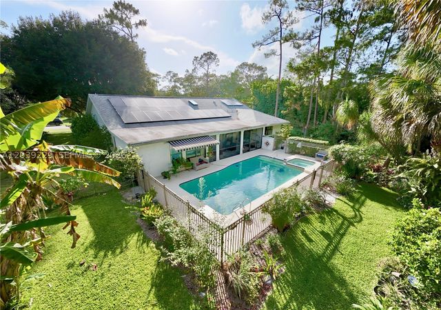 172 Wild Pine Rd, Wellington, FL 33414