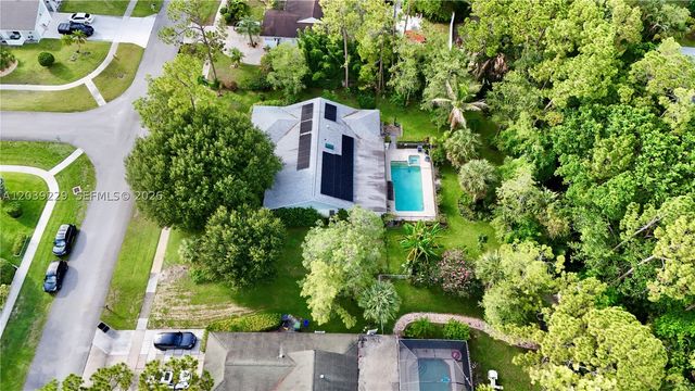 172 Wild Pine Rd, Wellington, FL 33414