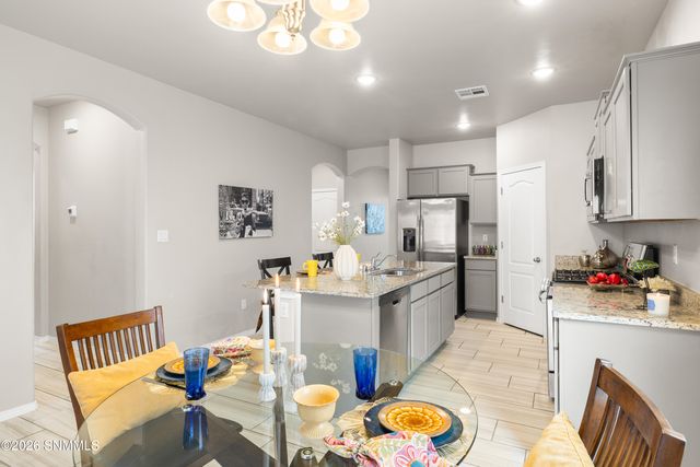 7048 Chaco Street, Las Cruces, NM 88012