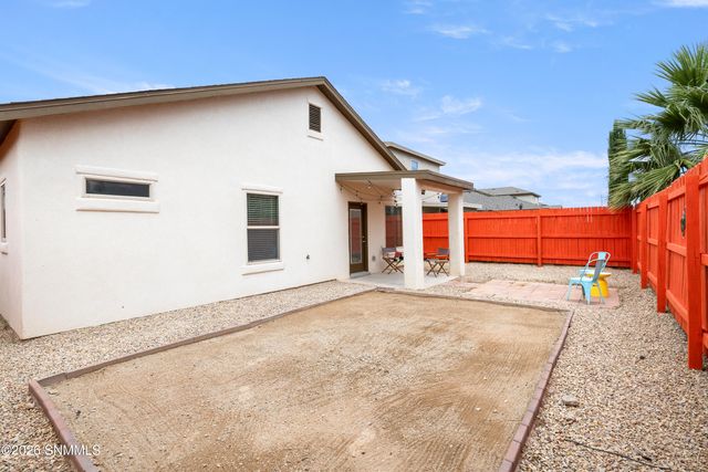7048 Chaco Street, Las Cruces, NM 88012