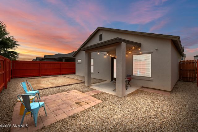 7048 Chaco Street, Las Cruces, NM 88012