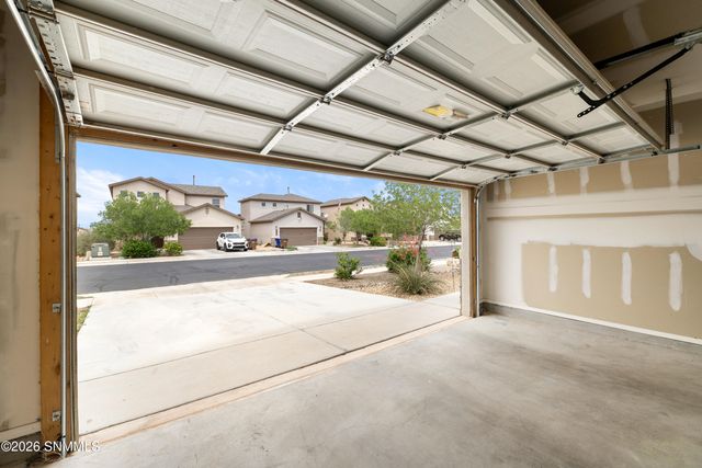 7048 Chaco Street, Las Cruces, NM 88012