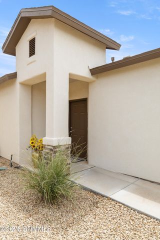 7048 Chaco Street, Las Cruces, NM 88012
