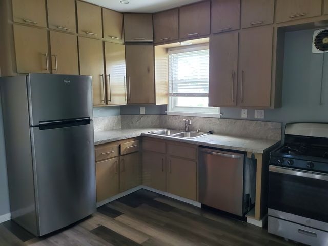 1623 W Pleasant Street, Davenport, IA 52804