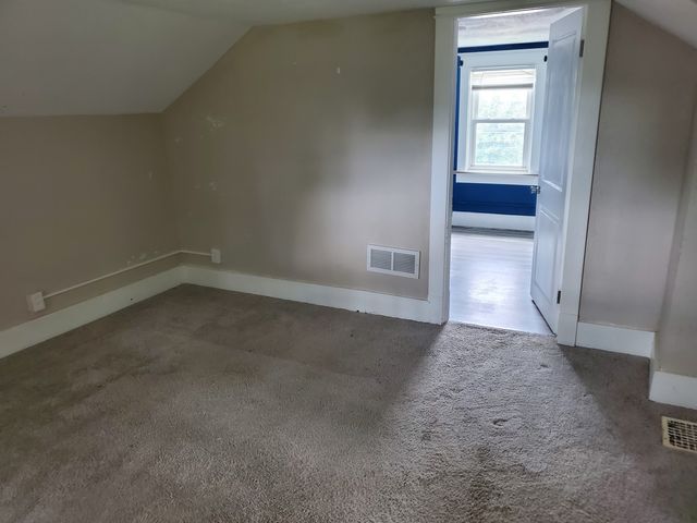 1623 W Pleasant Street, Davenport, IA 52804