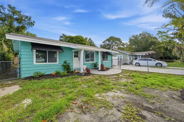 5541 KENSINGTON STREET, Sarasota, FL 34232