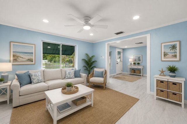 5541 KENSINGTON STREET, Sarasota, FL 34232