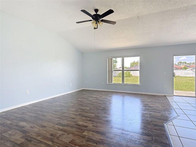 1001 EIFFEL LANE, Kissimmee, FL 34759