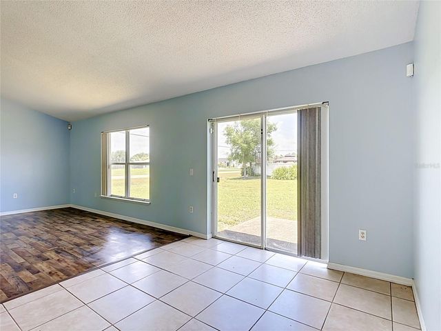 1001 EIFFEL LANE, Kissimmee, FL 34759