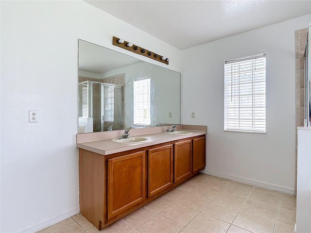 1001 EIFFEL LANE, Kissimmee, FL 34759