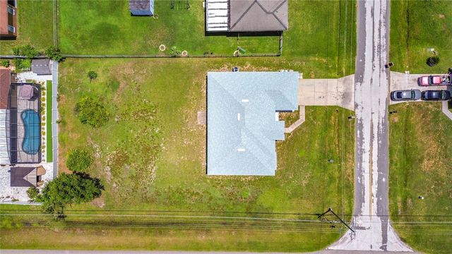 1001 EIFFEL LANE, Kissimmee, FL 34759