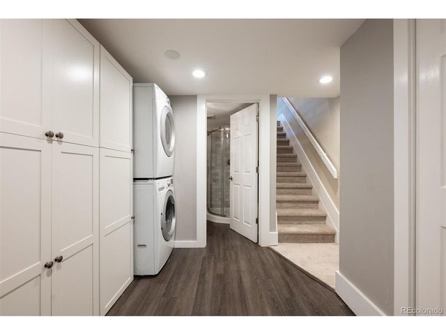 1325 Bellaire St, Denver, CO 80220