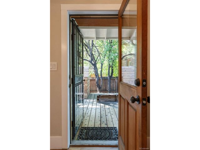 1325 Bellaire St, Denver, CO 80220