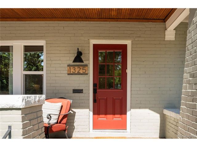 1325 Bellaire St, Denver, CO 80220