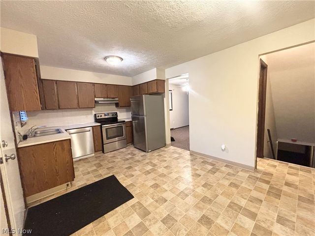 20209 Lake Shore Boulevard, Euclid, OH 44123