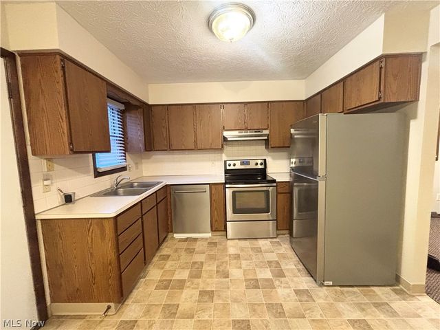 20209 Lake Shore Boulevard, Euclid, OH 44123