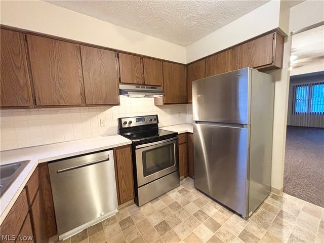 20209 Lake Shore Boulevard, Euclid, OH 44123