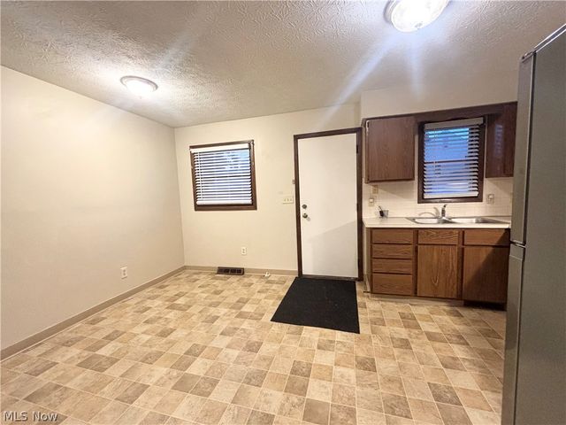20209 Lake Shore Boulevard, Euclid, OH 44123