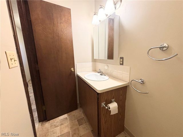 20209 Lake Shore Boulevard, Euclid, OH 44123