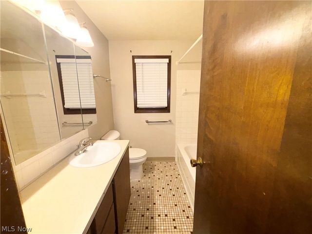 20209 Lake Shore Boulevard, Euclid, OH 44123