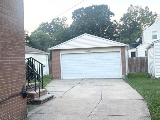 20209 Lake Shore Boulevard, Euclid, OH 44123