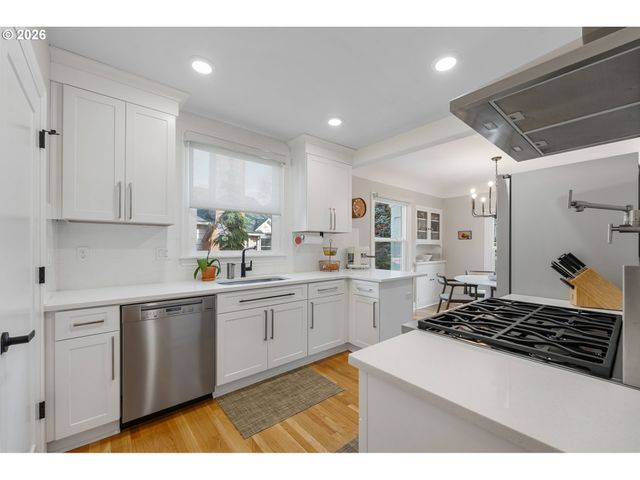 7007 Se 28TH Ave, Portland, OR 97202