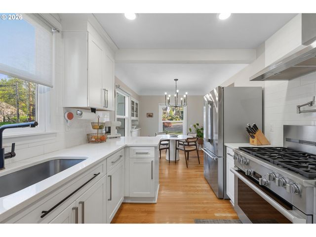 7007 Se 28TH Ave, Portland, OR 97202