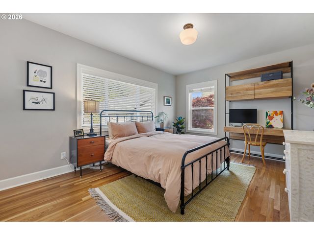 7007 Se 28TH Ave, Portland, OR 97202