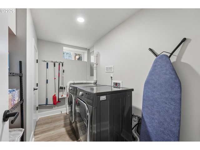 7007 Se 28TH Ave, Portland, OR 97202