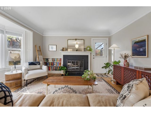 7007 Se 28TH Ave, Portland, OR 97202