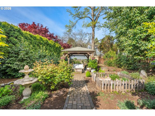 7007 Se 28TH Ave, Portland, OR 97202