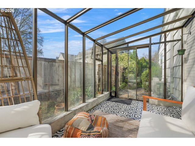 7007 Se 28TH Ave, Portland, OR 97202