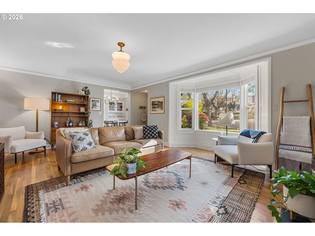 7007 Se 28TH Ave, Portland, OR 97202