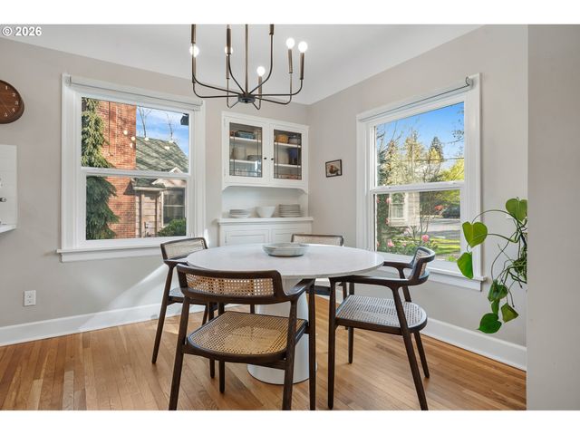 7007 Se 28TH Ave, Portland, OR 97202