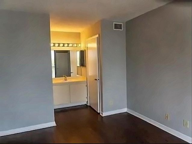 708 EXECUTIVE CENTER Drive 12, West Palm Beach, FL 33401