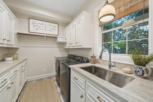 2207 Longmire Road, Conroe, TX 77304