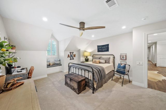 2207 Longmire Road, Conroe, TX 77304