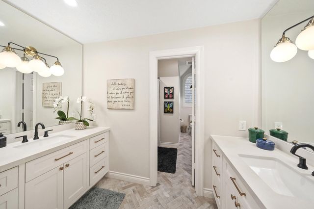 2207 Longmire Road, Conroe, TX 77304