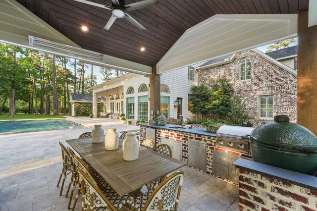 2207 Longmire Road, Conroe, TX 77304