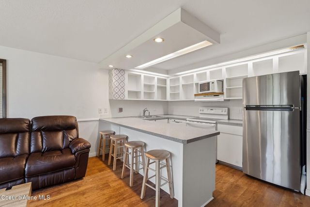 301 Iberian WAY, APT 119, Sandpoint, ID 83864