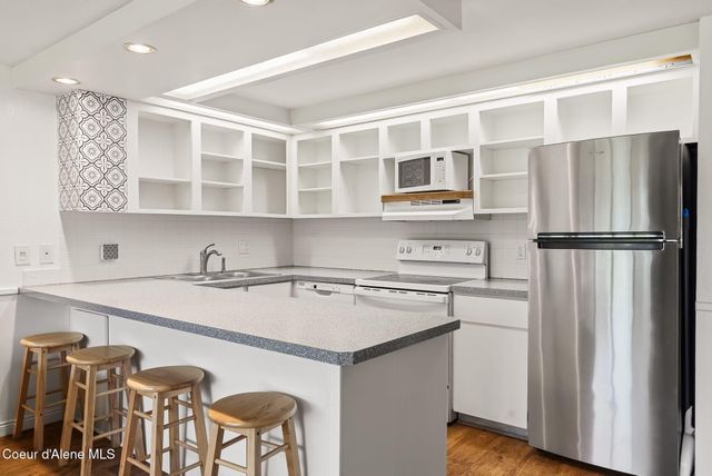 301 Iberian WAY, APT 119, Sandpoint, ID 83864