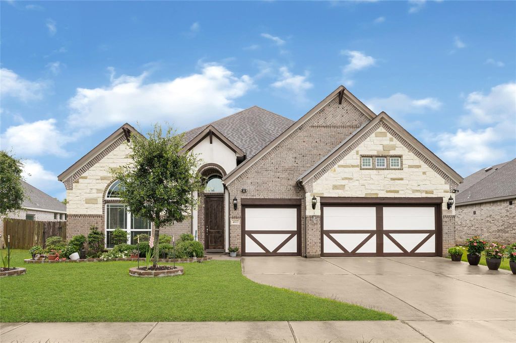 4612 Fisher Drive, Pearland, TX 77584
