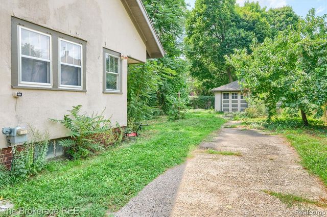 710 Pierson Street, Flint, MI 48503