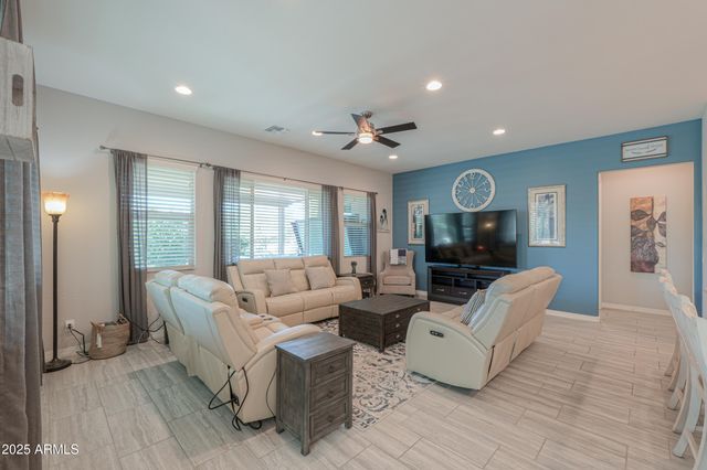 391 N SAN RICARDO Trail, Casa Grande, AZ 85194