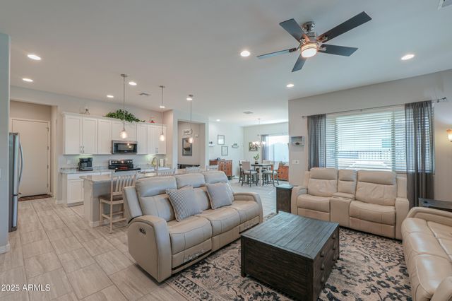 391 N SAN RICARDO Trail, Casa Grande, AZ 85194