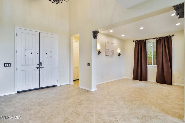 13790 Stagecoach Trail, Moorpark, CA 93021
