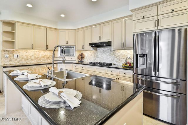 13790 Stagecoach Trail, Moorpark, CA 93021